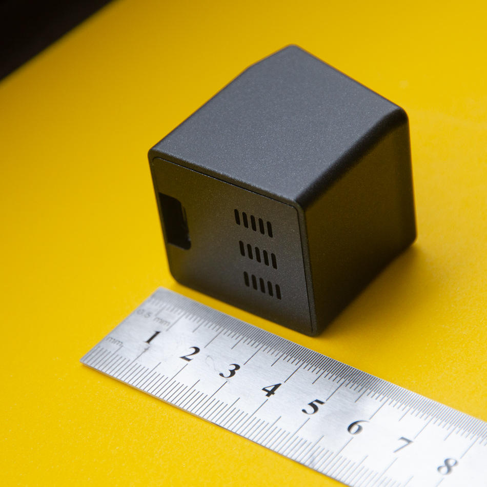 Atlas Smart Desk Clock