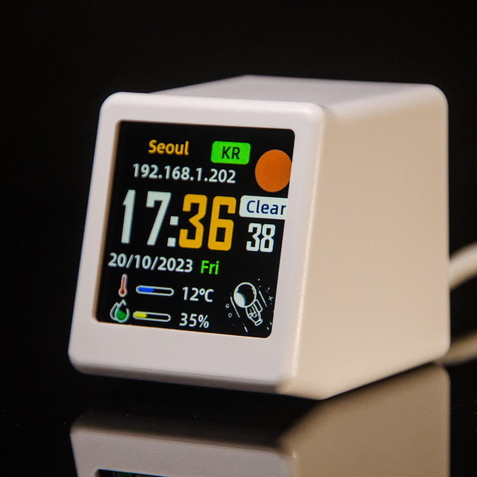 Atlas Smart Desk Clock